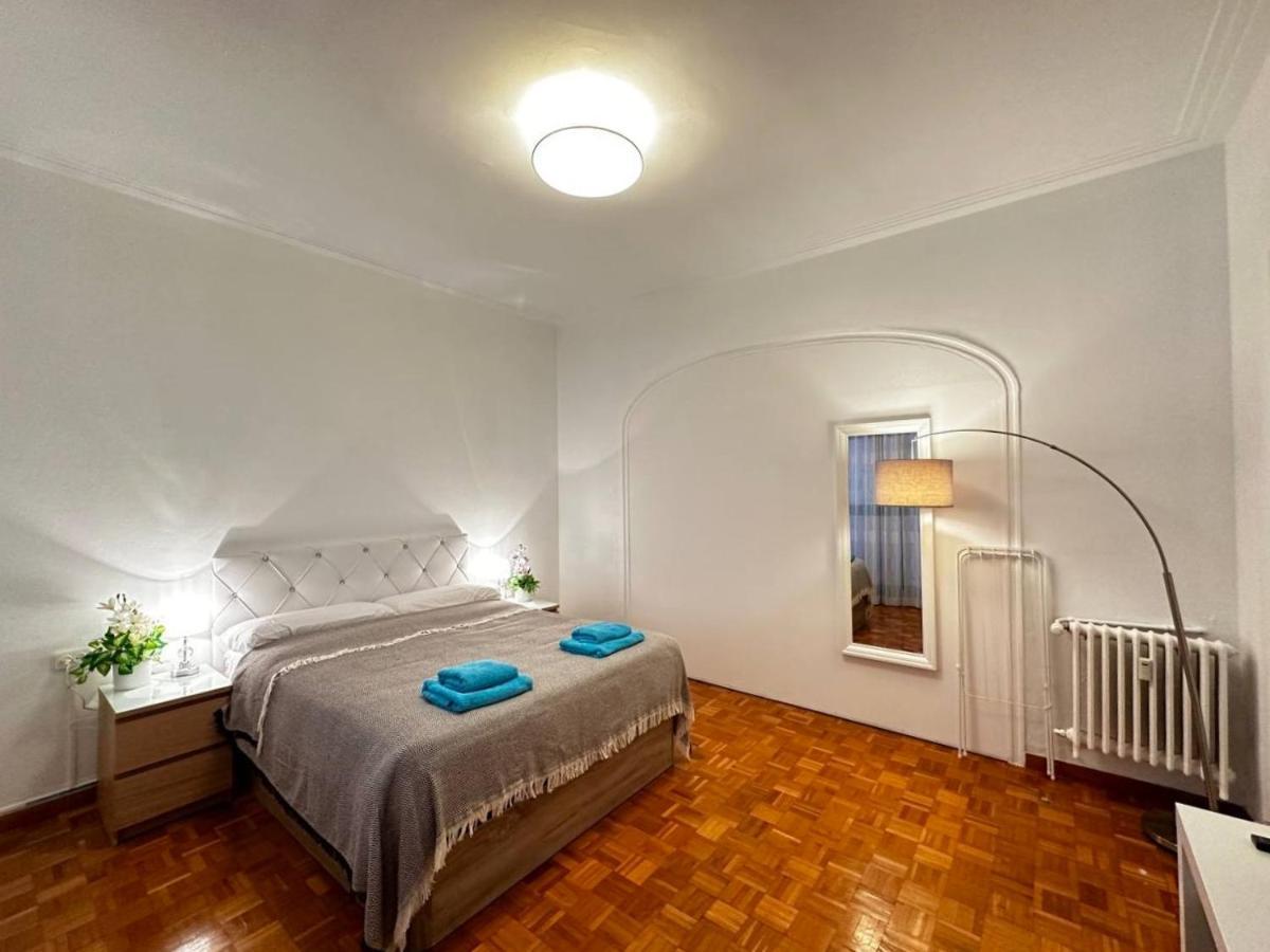 Rooms Nuevo Roger Барселона Номер фото