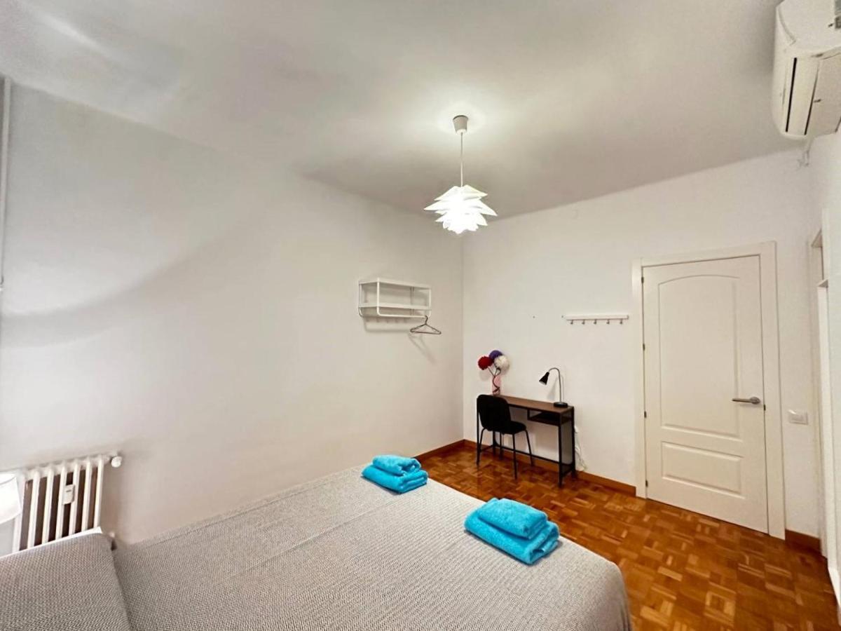 Rooms Nuevo Roger Барселона Экстерьер фото